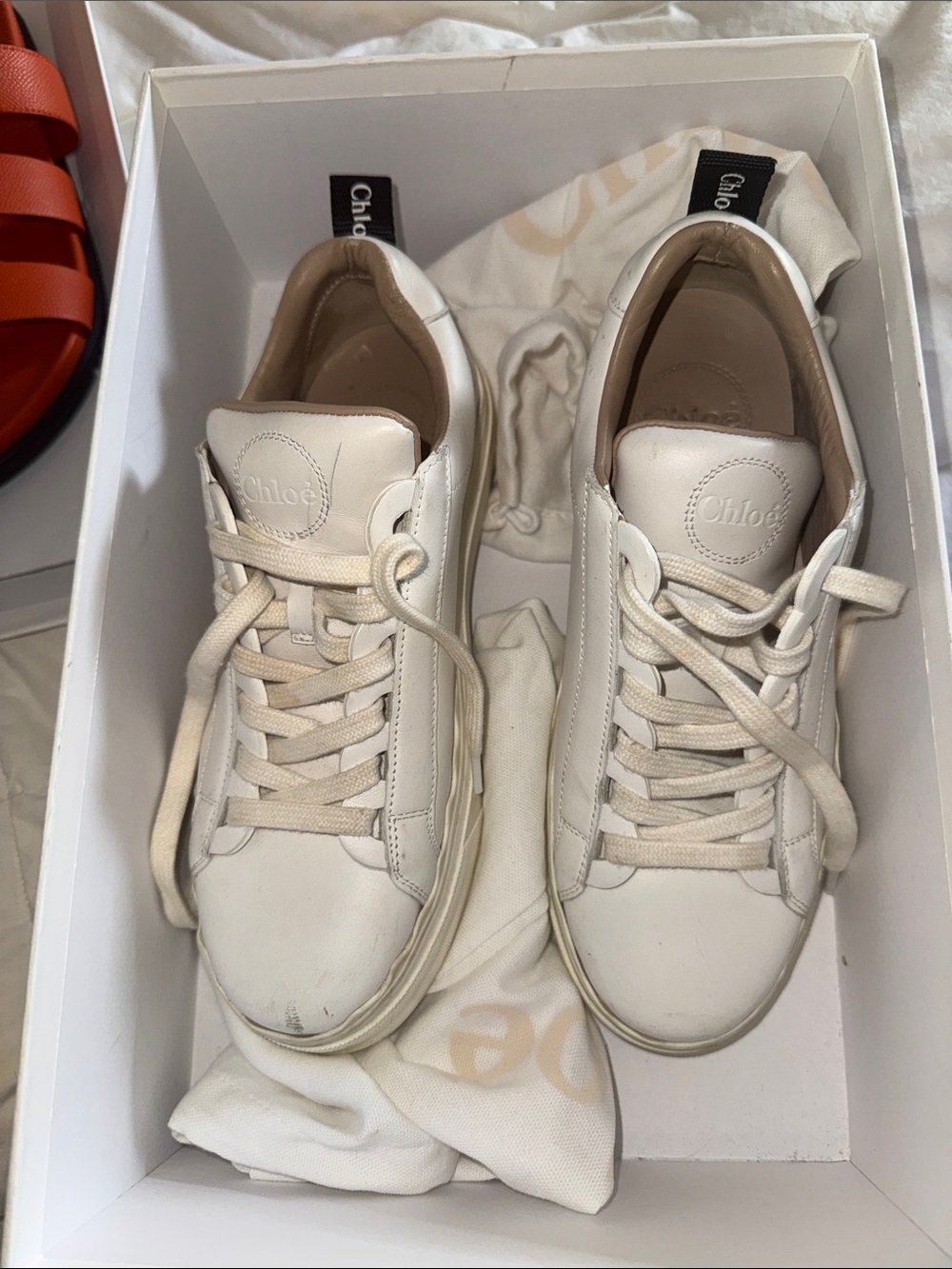 Chloé Leather Low-Top Sneakers in Ivory